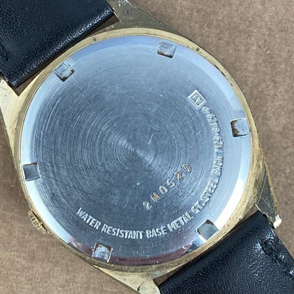 Vintage Seiko Railroad Approved Quartz Watch Day and Date - Picture 6 of 6